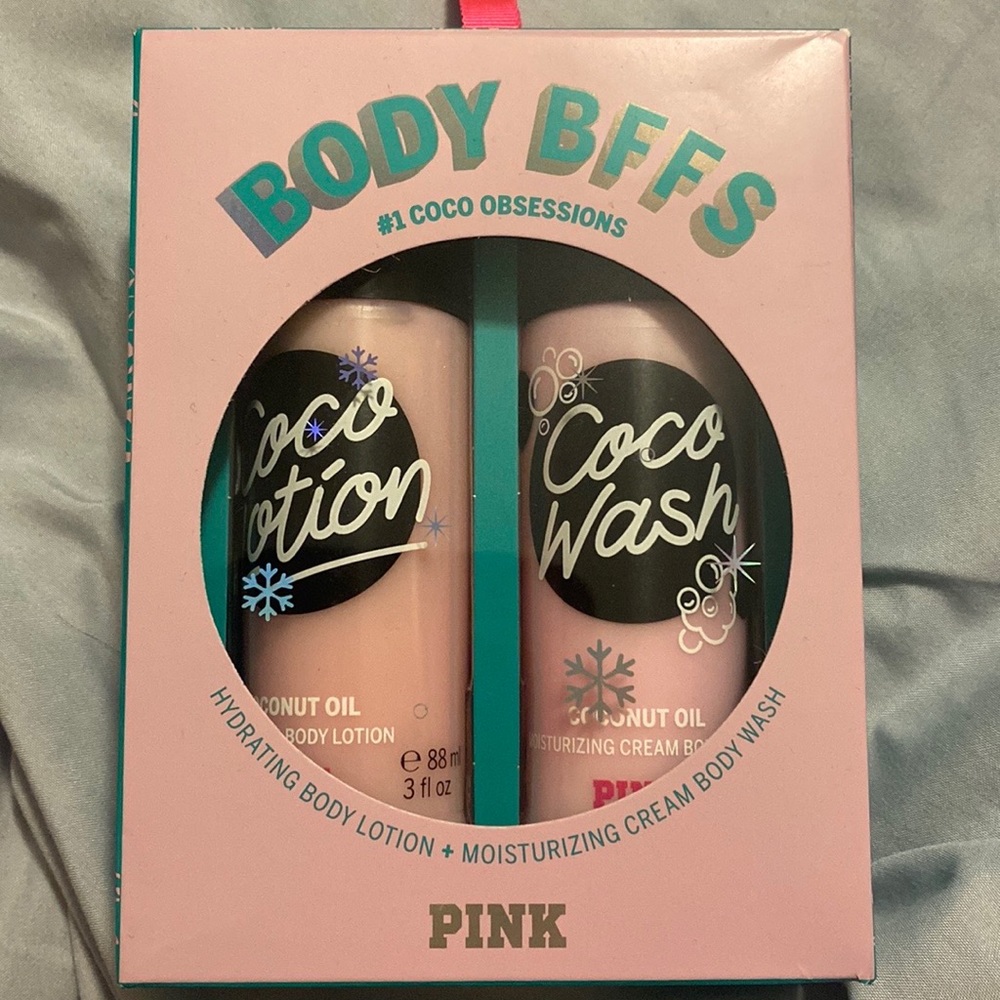 Brand New Victoria Secret PINK Gift Set!